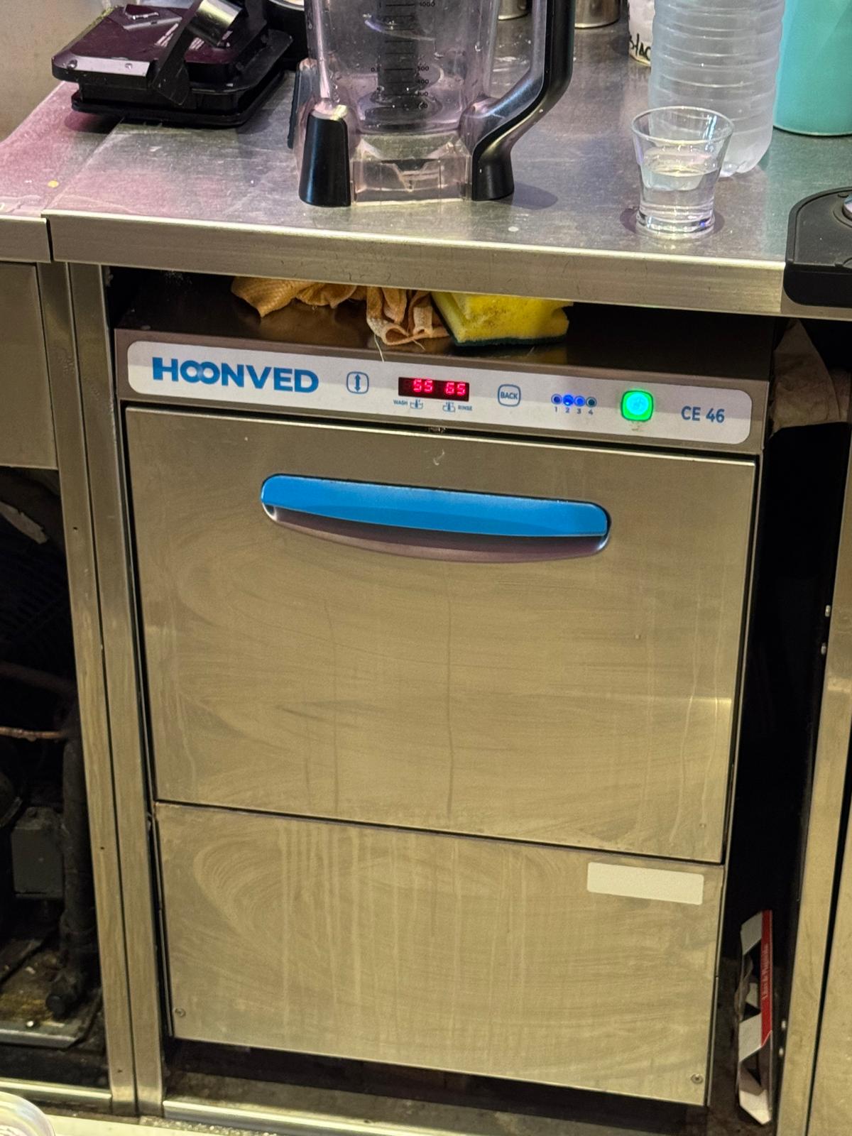 Hoonved commercial glasswasher